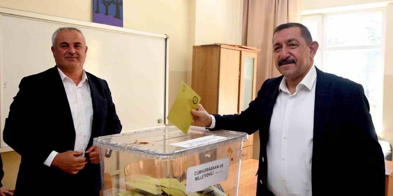 Kastamonu Belediye Başkanı Vidinlioğlu Oyunu Kullandı