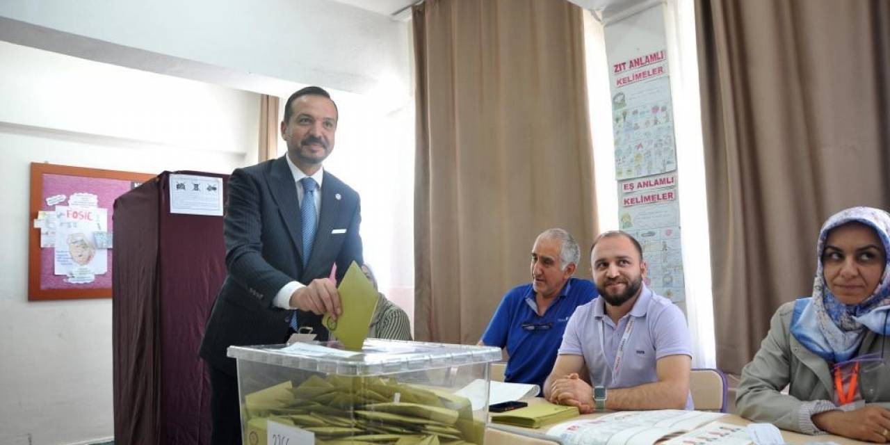 İyi Parti Sözcüsü Zorlu Oyunu Kullandı