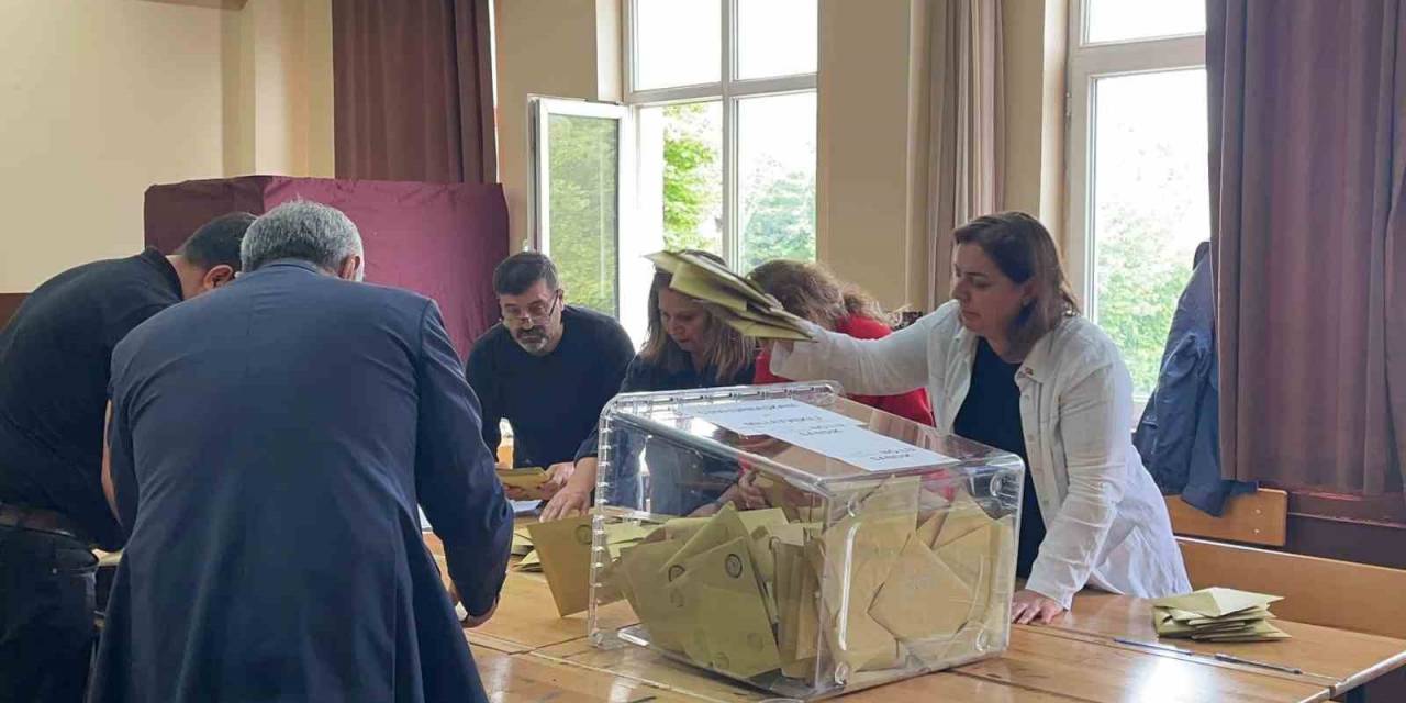 Yalova’da Sandık Başlarında Oy Sayım İşlemi Başladı