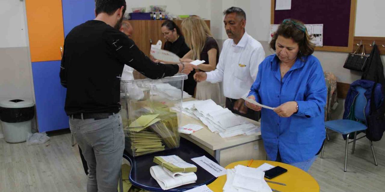 Aydın’da Oylar Sayılmaya Başlandı