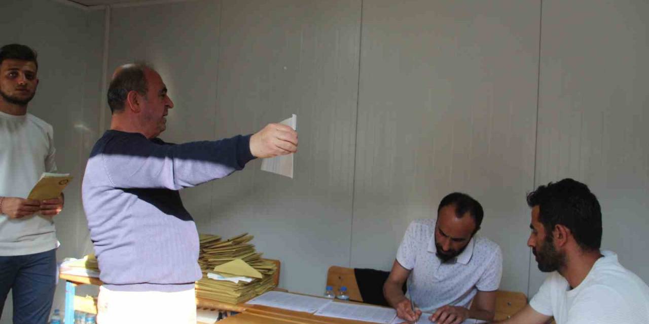 Hatay’da Oy Sayımı Başladı