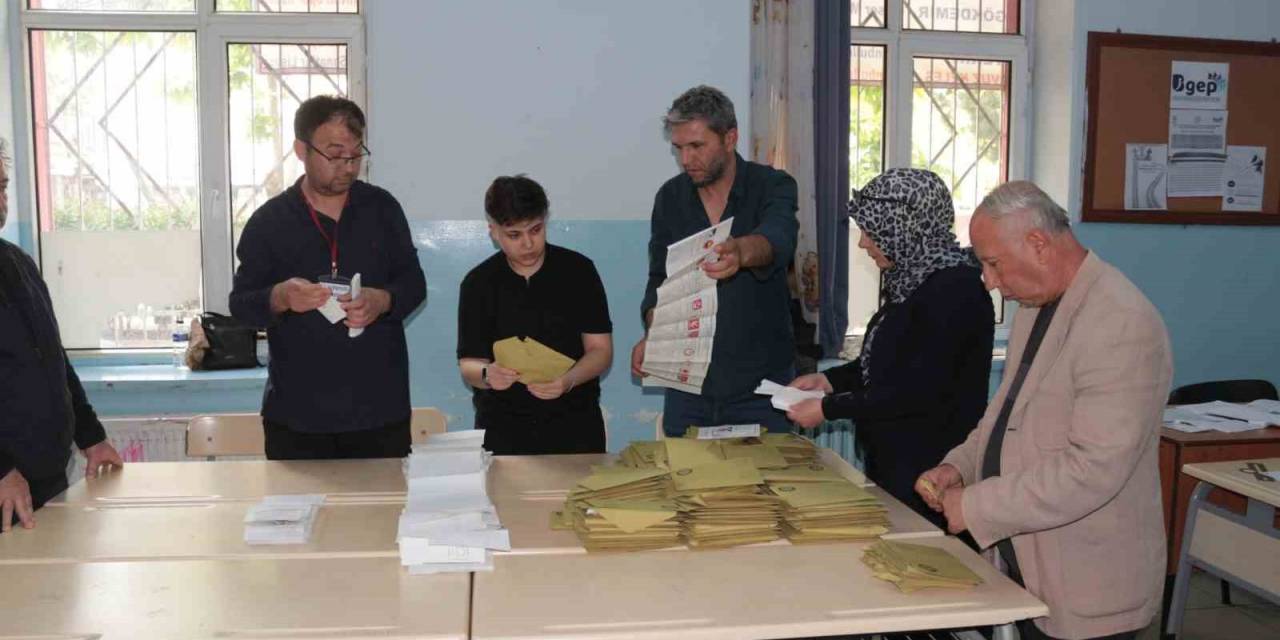 Balıkesir’de Oy Sayım İşlemleri Başladı