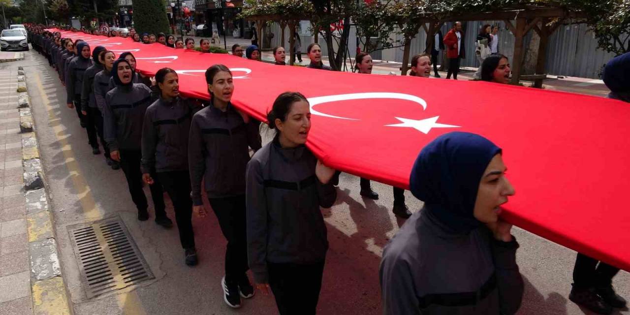 Yozgat’ta ’gençlik Yürüyüşü’ Yapıldı