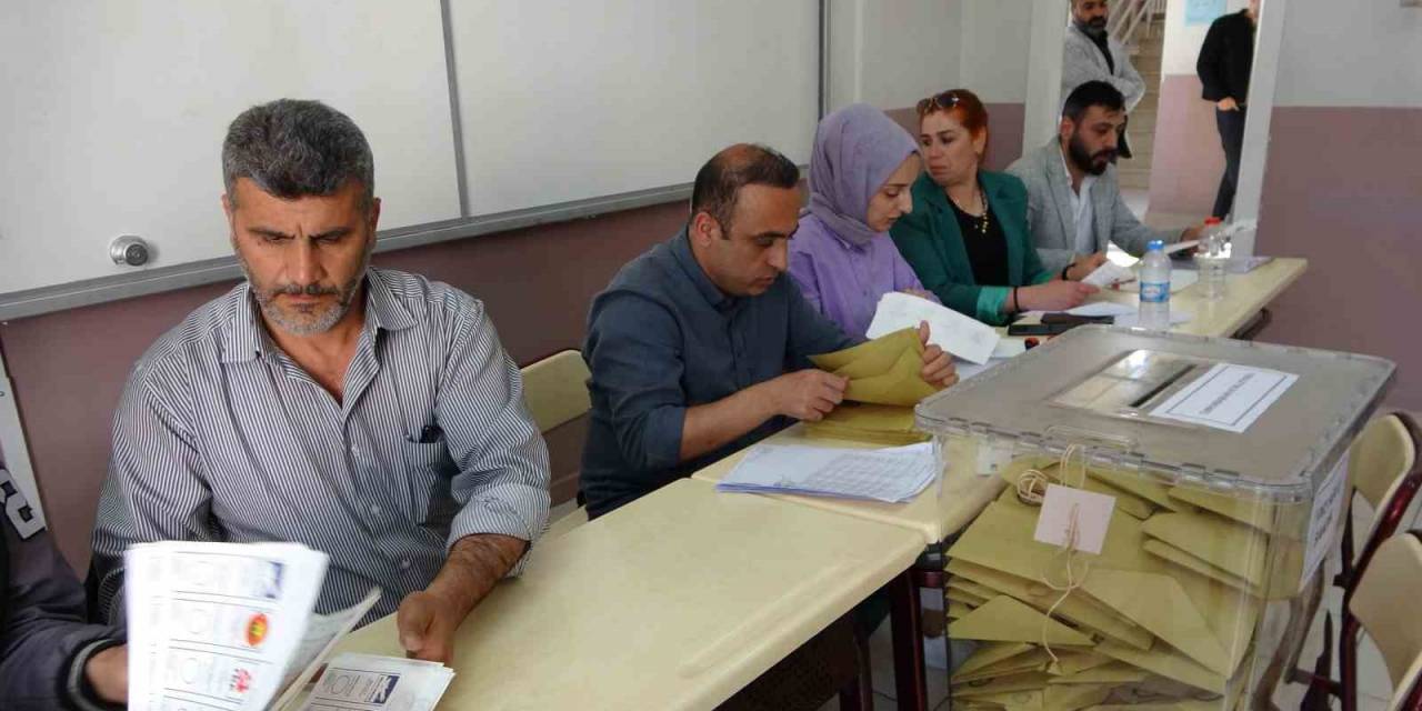 Bitlis’te Yapılan Seçimlerde İki Parti Meclise Girdi