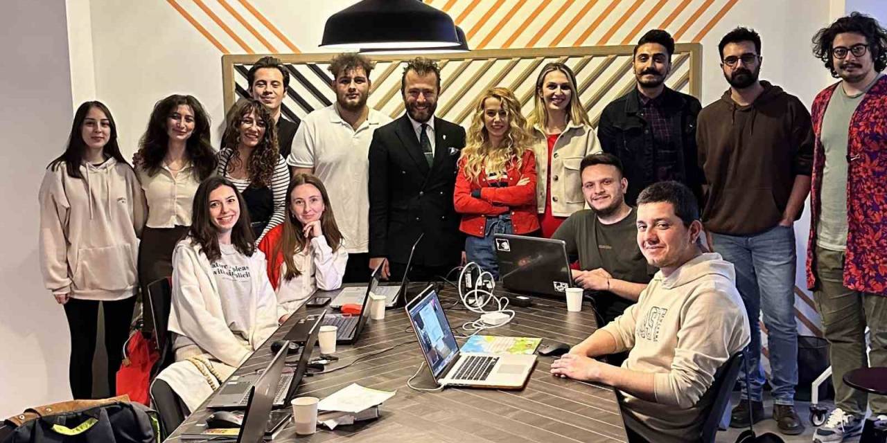 19 Mayıs Temalı Kolaj Atölyesi Düzenlendi