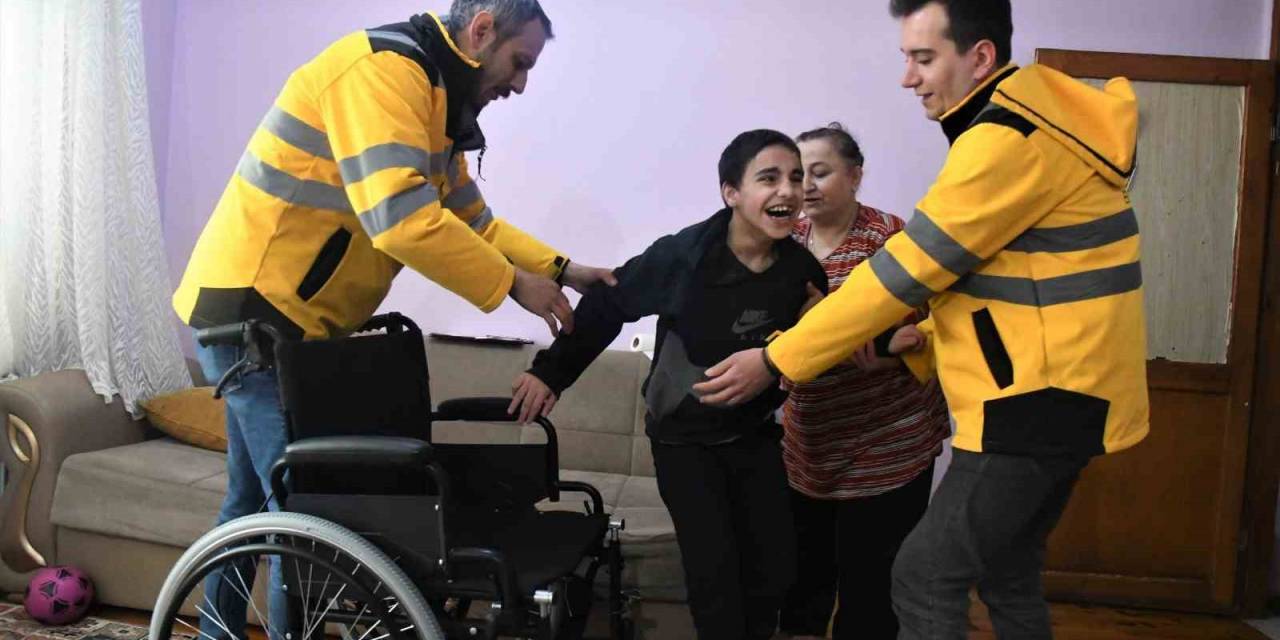 Büyükşehir Engelli Bireylerin Hayatını Kolaylaştırıyor