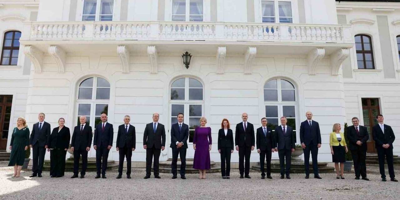 Slovakya’da İlk Kez Teknokrat Hükümet Görevde