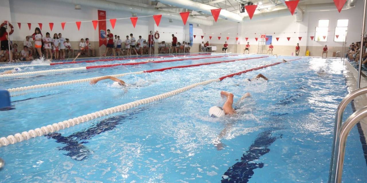 Eyüpsultan’a Yeni Bir Yüzme Havuzu Geliyor