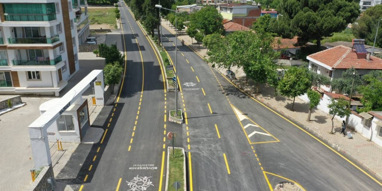 Aydın Büyükşehir Belediyesi Nazilli 75. Yıl Bulvarı’nı Yeniledi