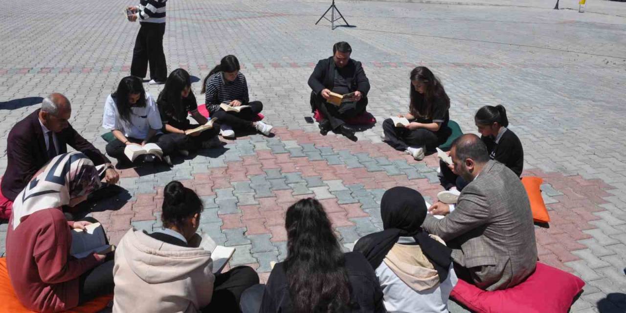 Bulanık’ta Okuma Etkinliği Düzenlendi