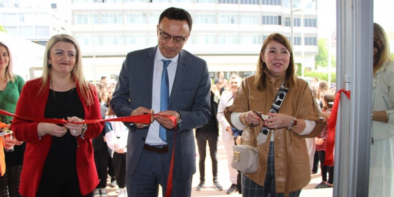 Bandırma’da Mesleki Ve Teknik Lise Öğrencilerinin Emekleri Görücüye Çıktı