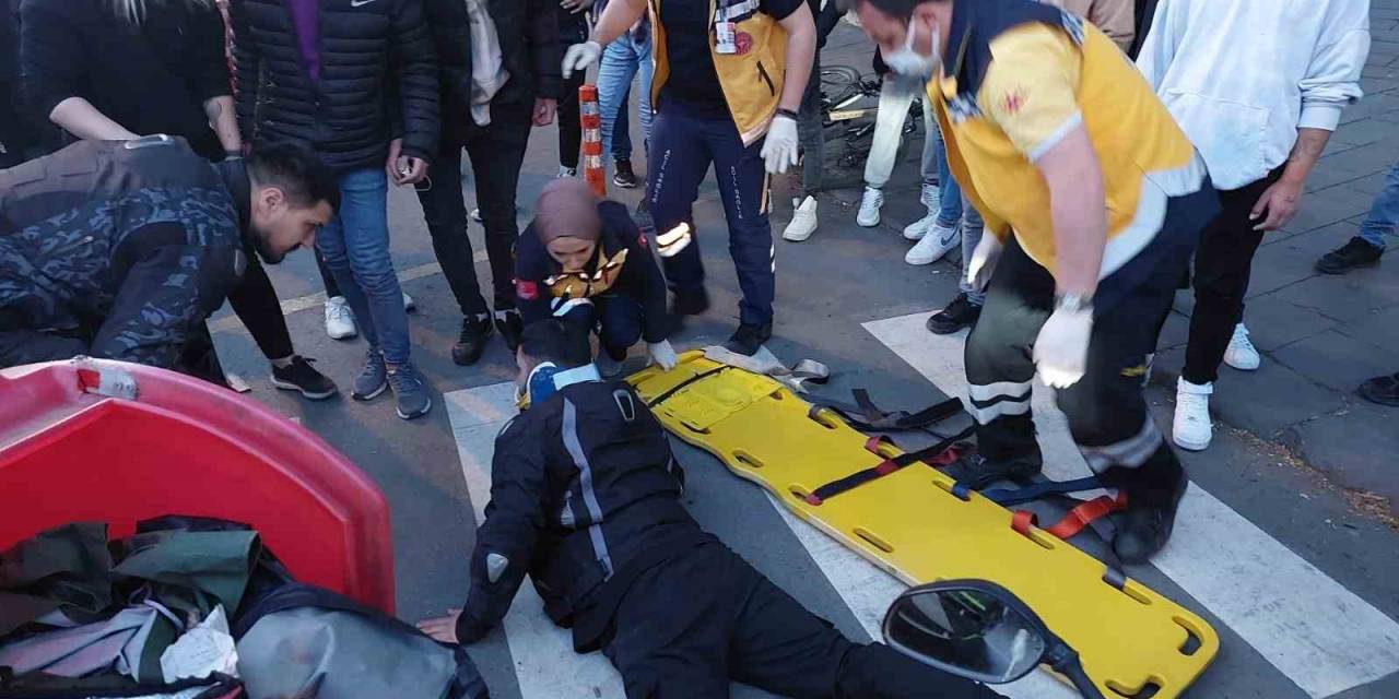 Zonguldak‘ta Otomobil Motorlu Kuryeye Çarptı