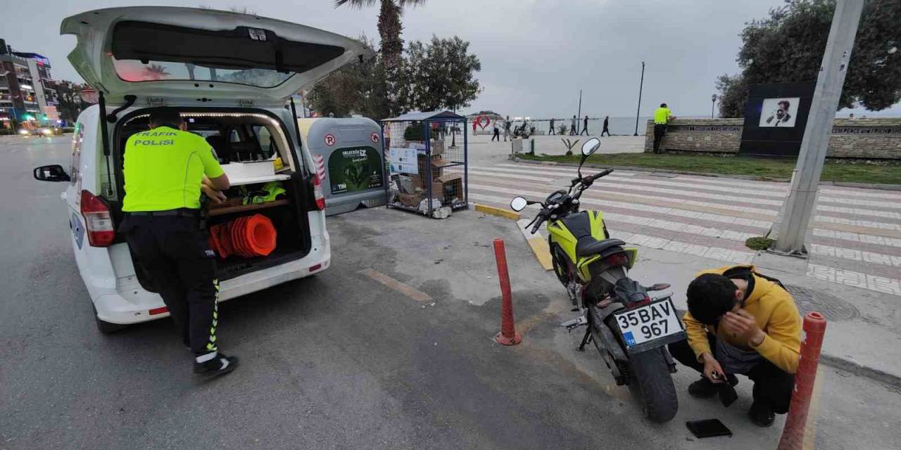 Şüphe Üzerine Durdurulan Motosikletin Plakası Sahte Çıktı, Sahibine 20 Bin Lira Ceza Kesildi