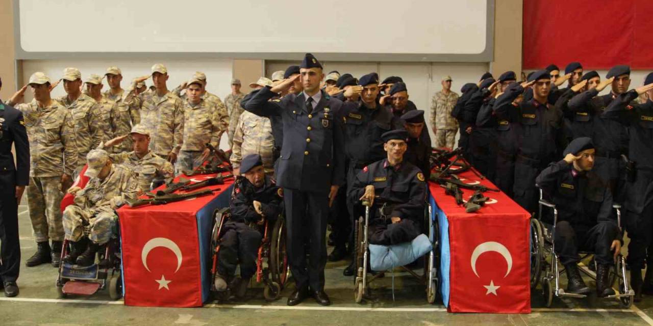 Kütahya’da Engelli Bireyler Bir Günlük Temsili Askerlik Yaptı