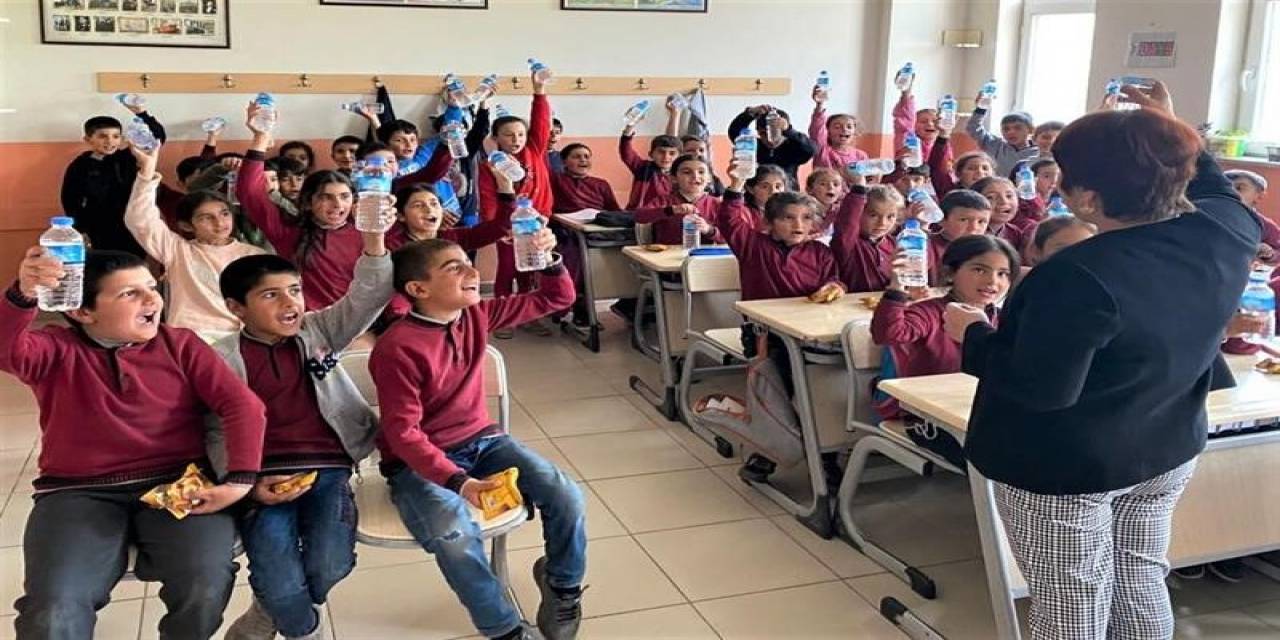 Öğrencilere Tasarruflu Su Kullanımı Farkındalığı Eğitimi