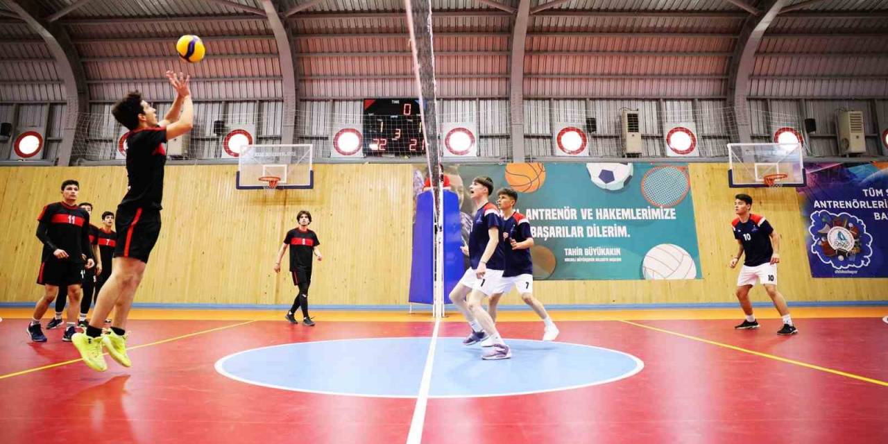 Gençler Kozlarını Turnuvada Paylaştı