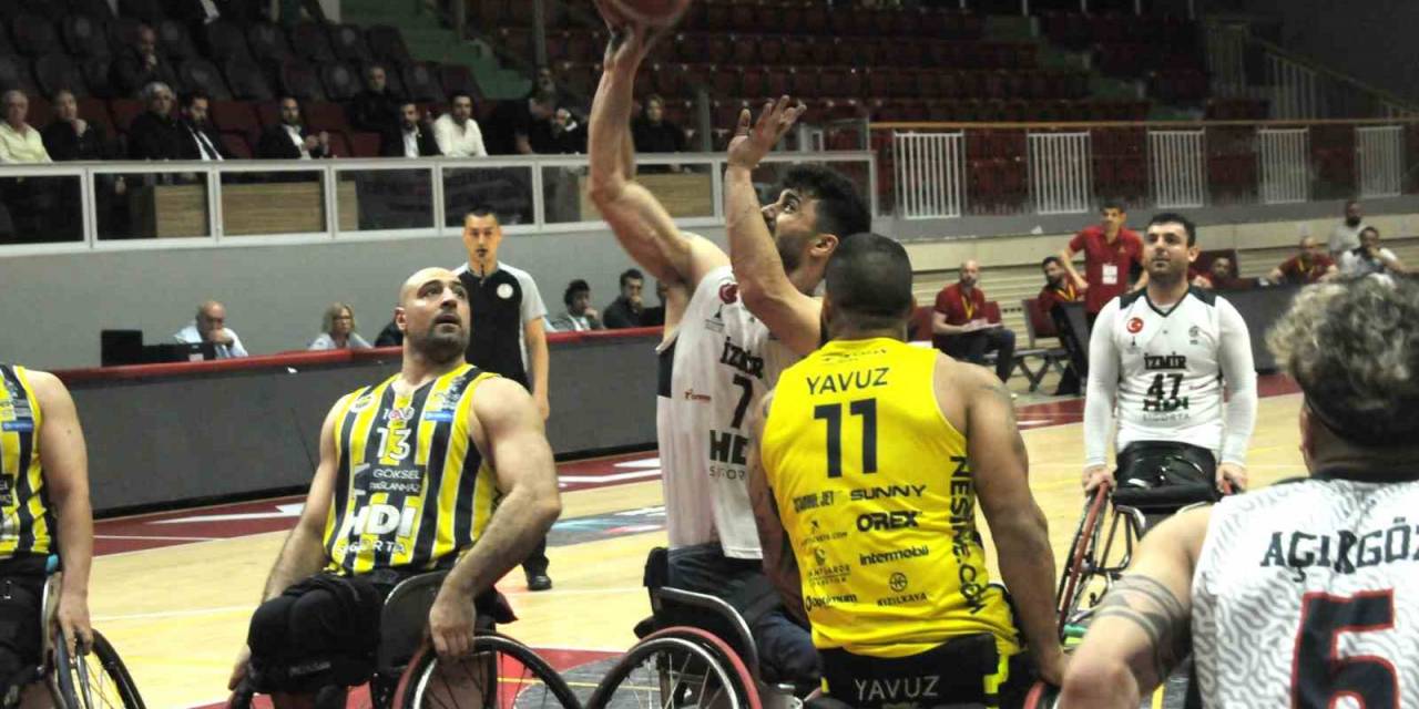 İzmir Büyükşehir Belediyespor Play-off Final Serisini Eşitledi