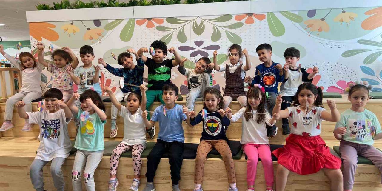 Oyuncak Kütüphanesi’nde Miniklerle Oyuncak Yapım Atölyesi