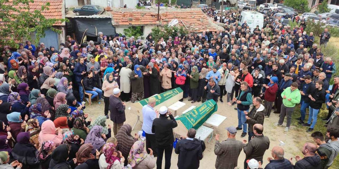 Önce 18 Yaşındaki Futbolcu, Bir Saat Sonra Babası Kalp Krizinden Öldü