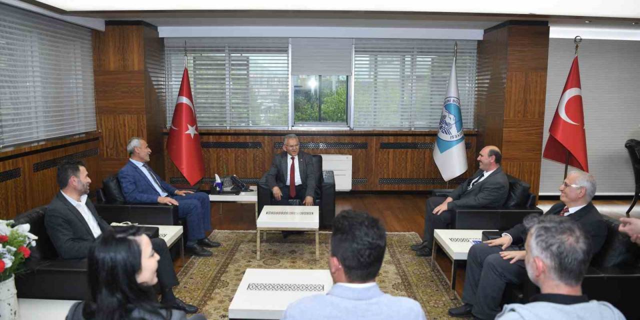 Muhtarlardan Başkan Büyükkılıç’a Ücretsiz Kombi Teşekkürü