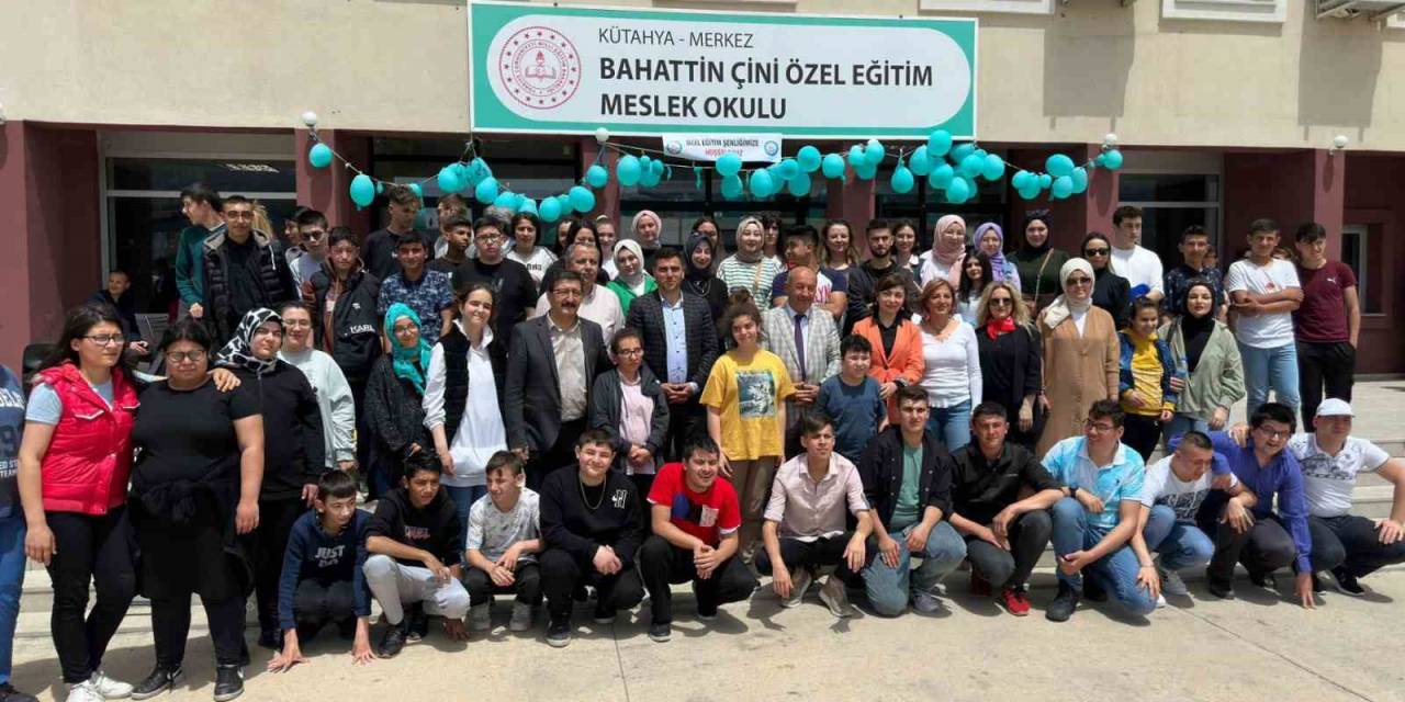 Kütahya’da “fark Et Harekete Geç Değer Kat" İsimli Projenin Kapanış Şenliği