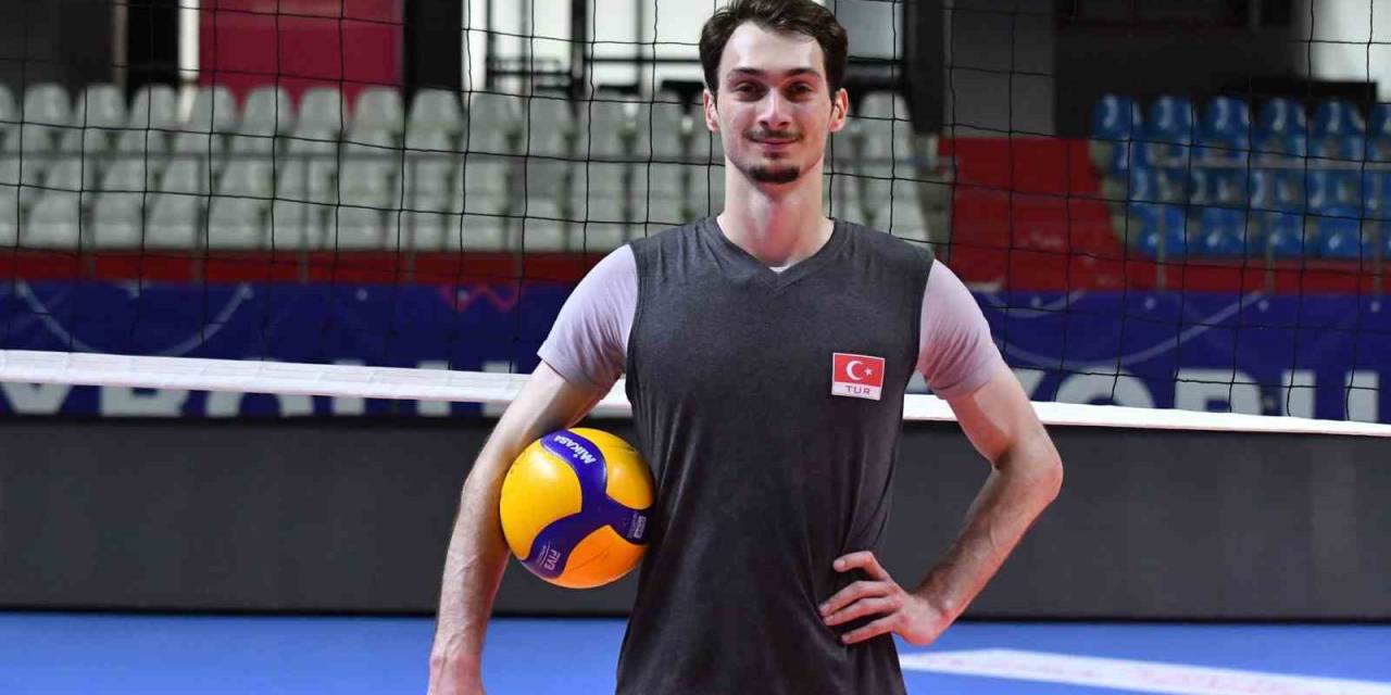 Arda Bostan: "milli Takım Formasını Yeniden Giyeceğim İçin Heyecanlıyım"