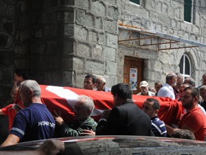 7 Cenaze Defnedildi, 4’ü Ağır 12 Yaralı Rize’de Dua Bekliyor!