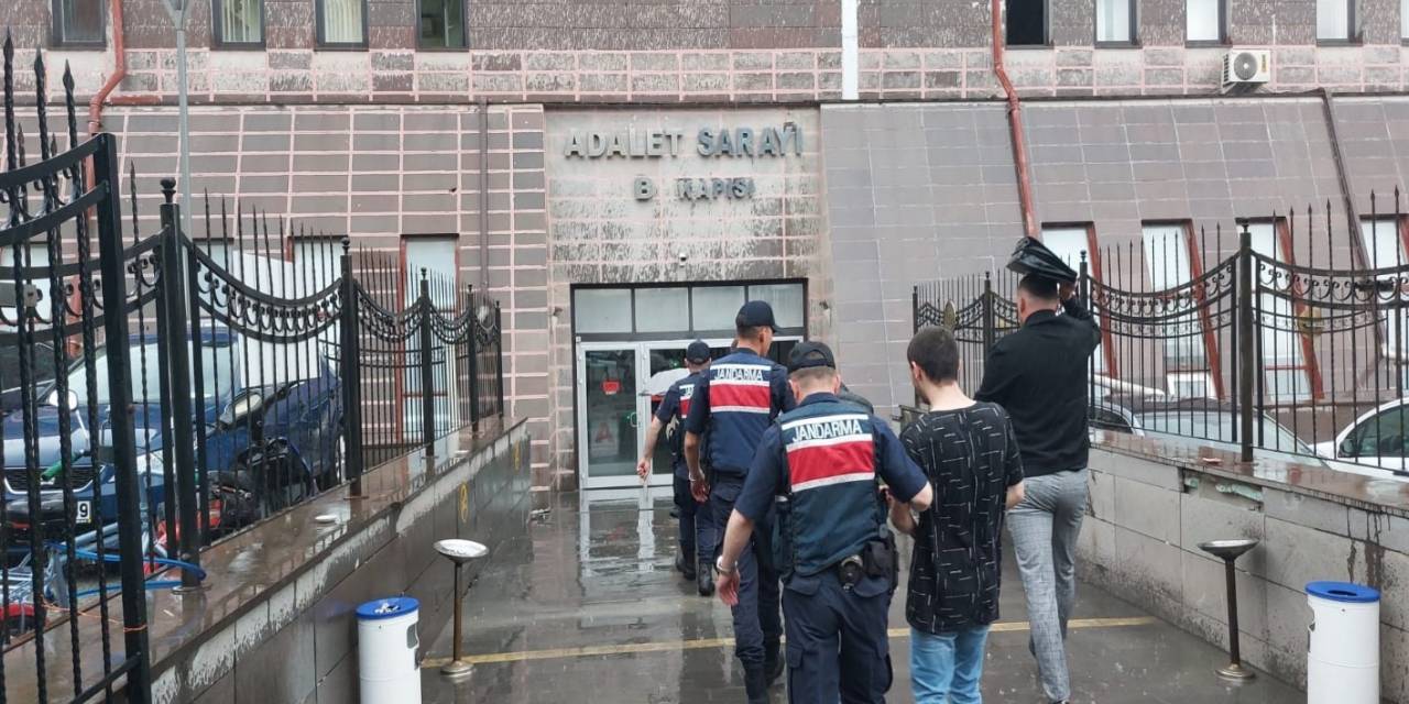 Kablo Çalan Üç Şüpheli Şahıs Yakalandı