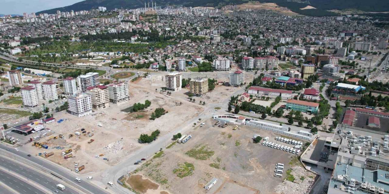 Depremde Bu Mahallede 4 Bin 500 Kişi Hayatını Kaybetti