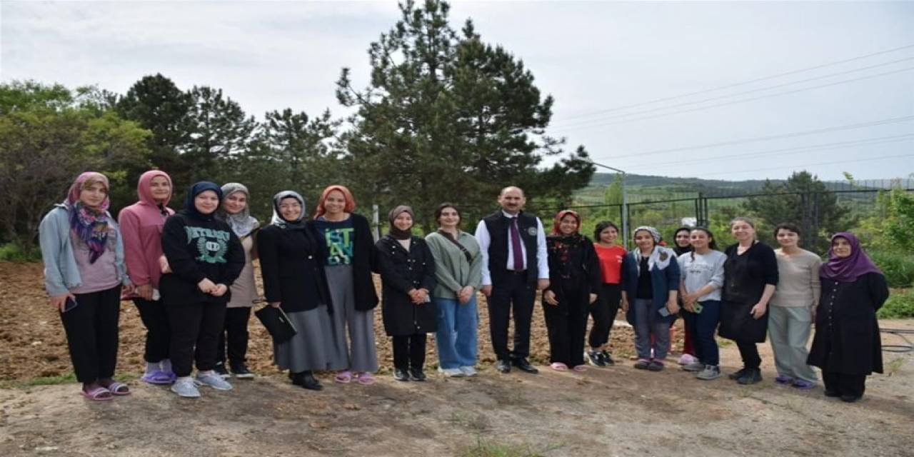 Gençlik Haftası Sebebiyle Fidan Dikimi Gerçekleştirildi