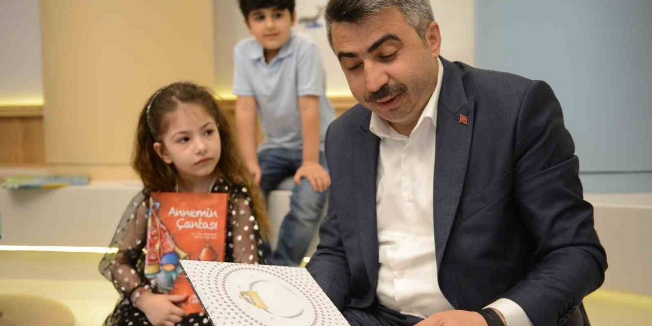 Mimar Sinan Çocuk Kütüphanesi 5 Bin Kitap 700 Oyuncakla Hizmete Açıldı