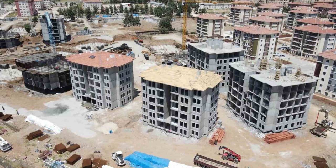 Çevre, Şehircilik Ve İklim Değişikliği Bakanı Murat Kurum: “deprem Bölgesindeki Şantiyelerimizde Çalışmalar Tam Gaz”