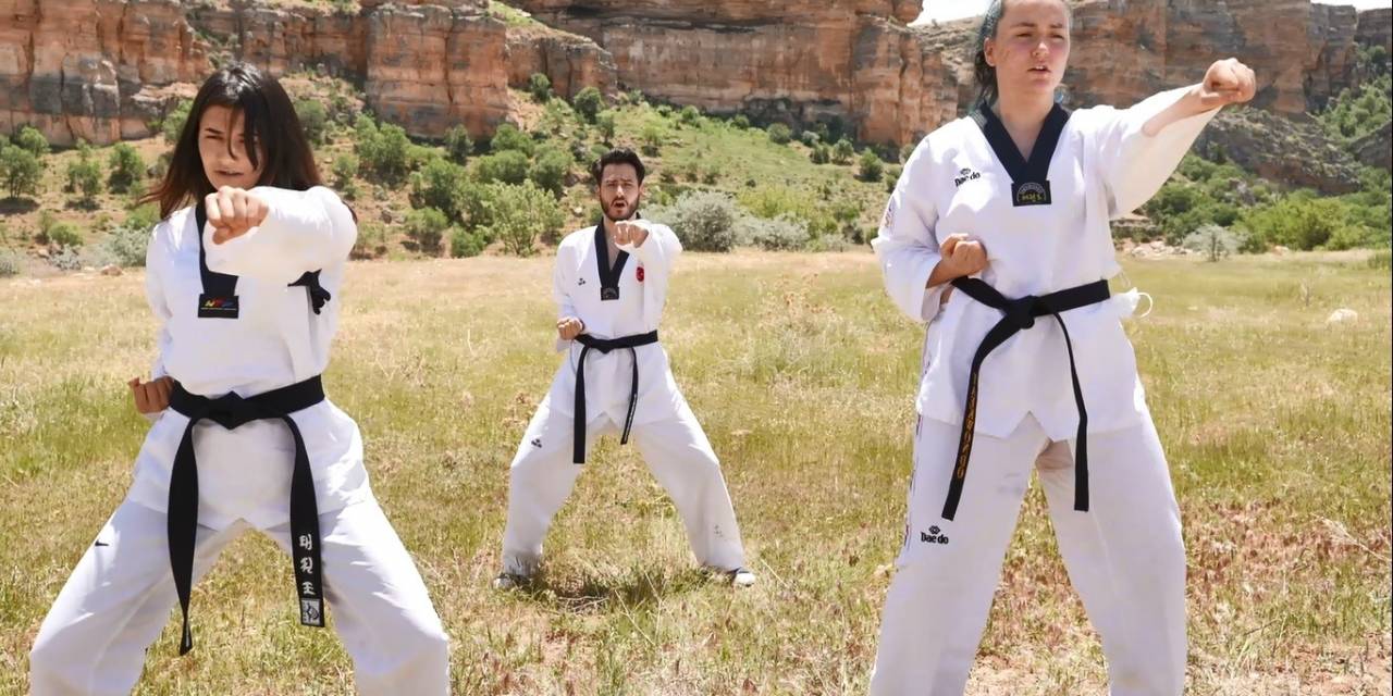 20 Yıldır Şampiyon Sporcular Kazandırıyor