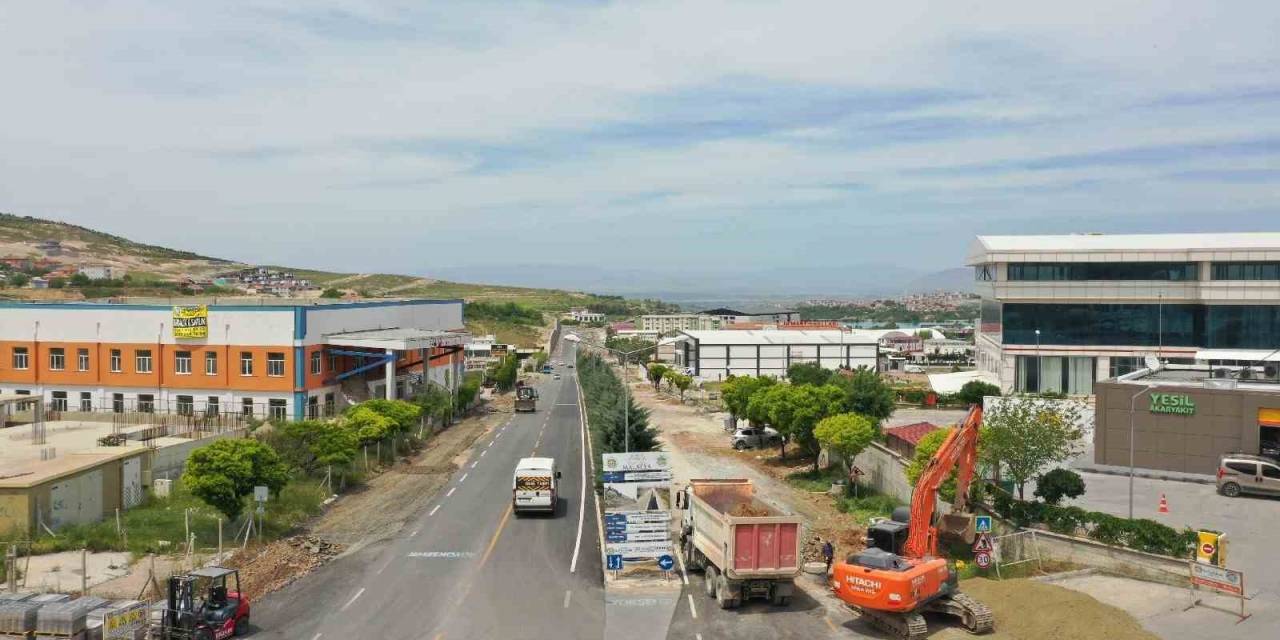 Güldal Akşit Bulvarında Çalışmalar Devam Ediyor