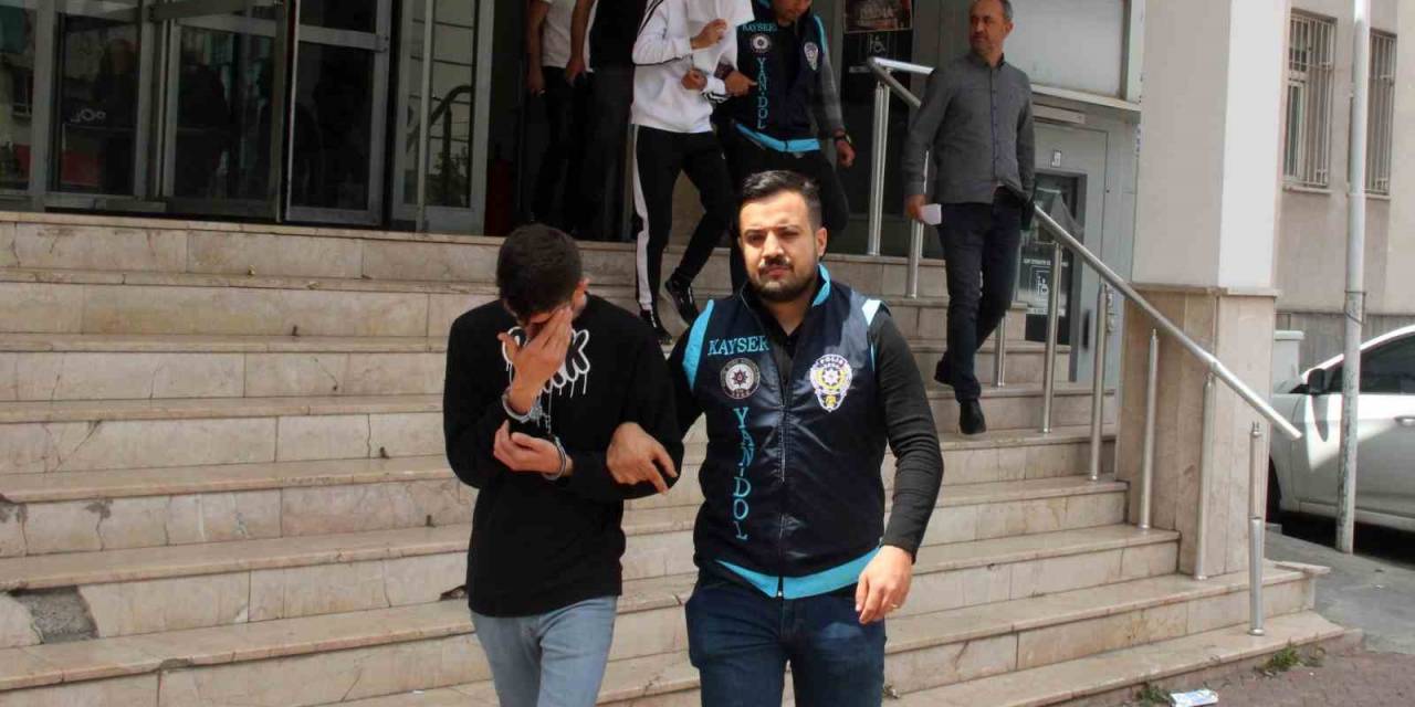 Sahte Araç İlanıyla 540 Bin Tl Dolandıranlar Tutuklandı