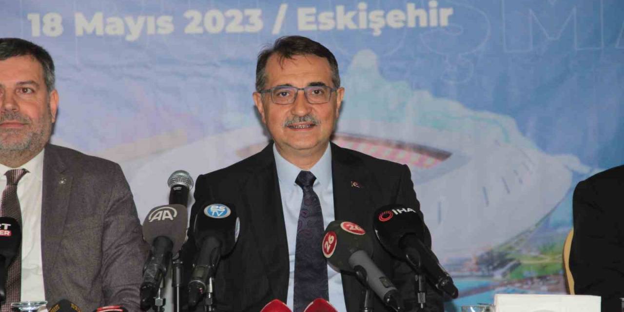 Bakan Dönmez’den Depremzedelere Hakaret Edenlere Ağır Sözler