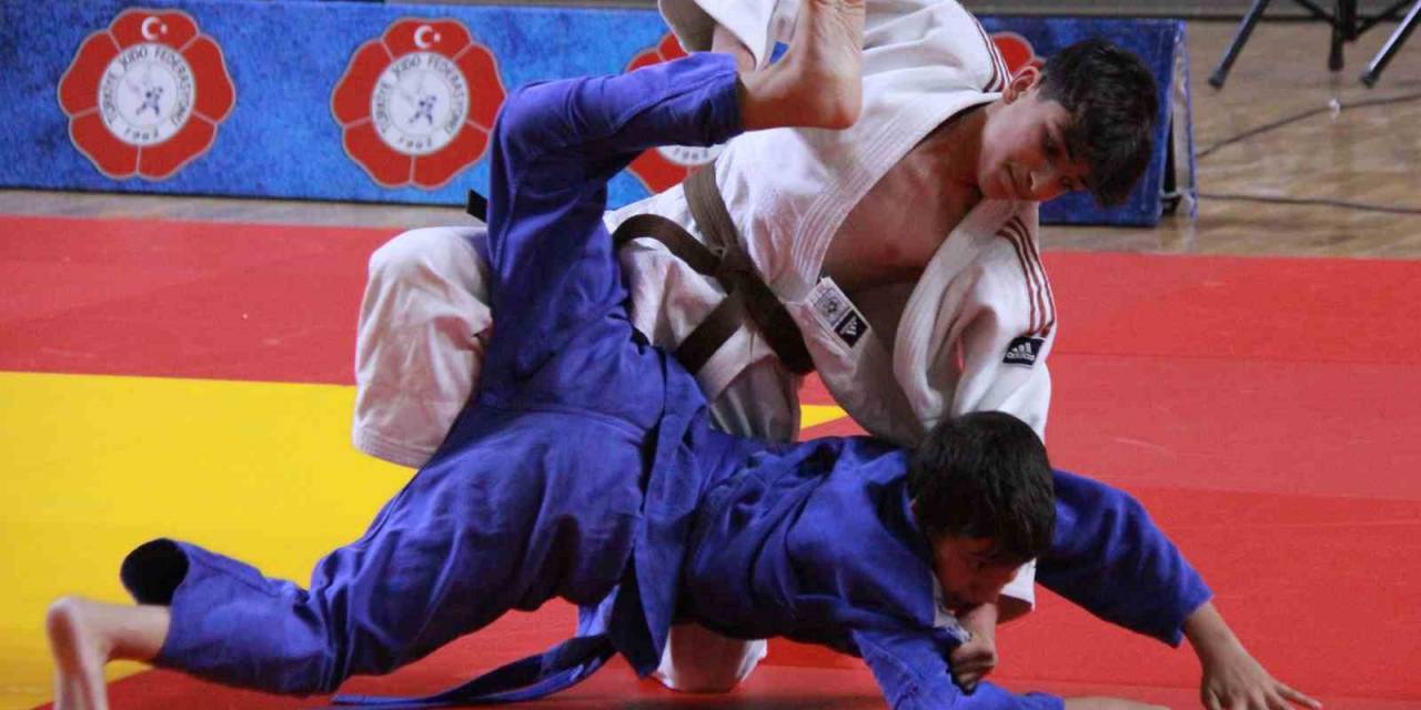 Judo Yıldızlar Türkiye Şampiyonası, Sivas’ta Başladı