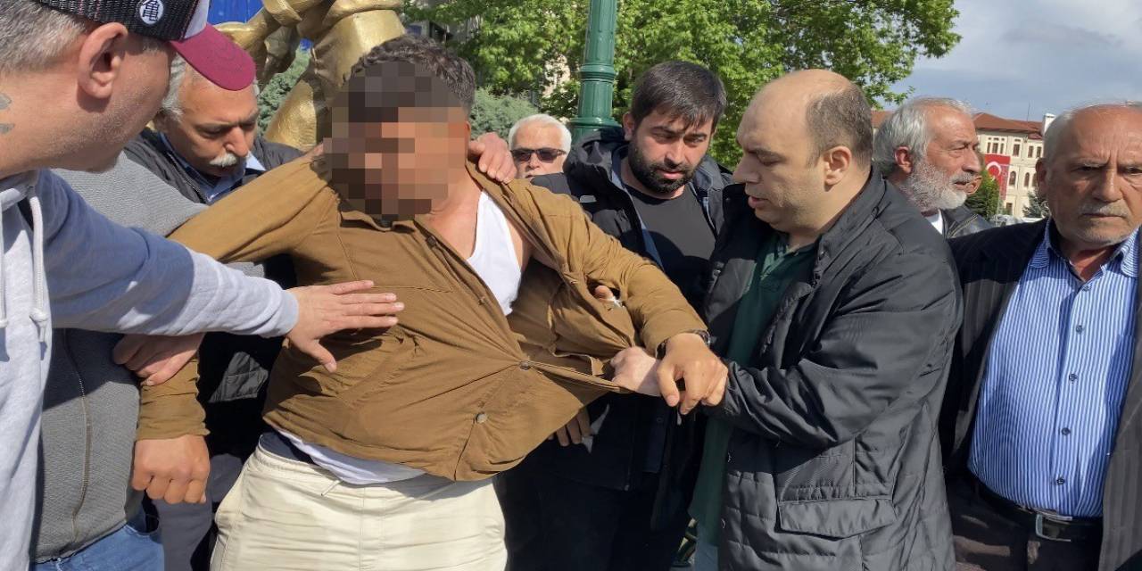 Bankamatikten 50 Bin Lira Çaldı, Kaçmaya Çalışırken Vatandaşlar Yakaladı