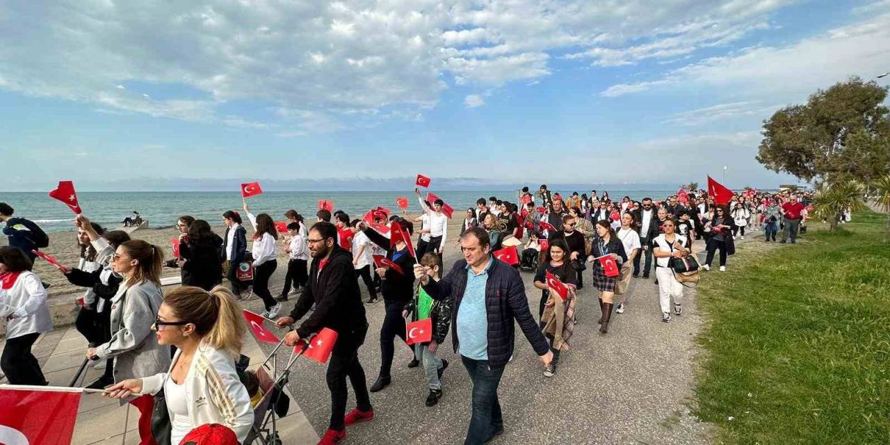Samsun’da Coşkulu 19 Mayıs Yürüyüşü