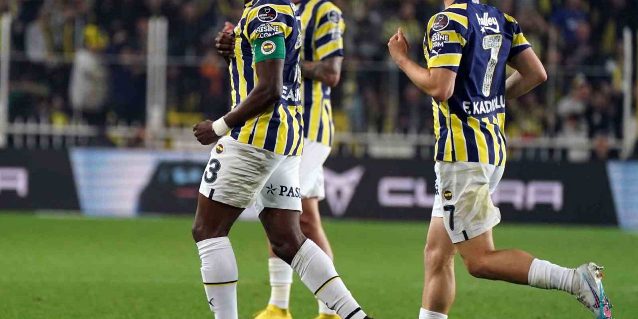 Valencia, Alex’in Rekorunu Egale Etti