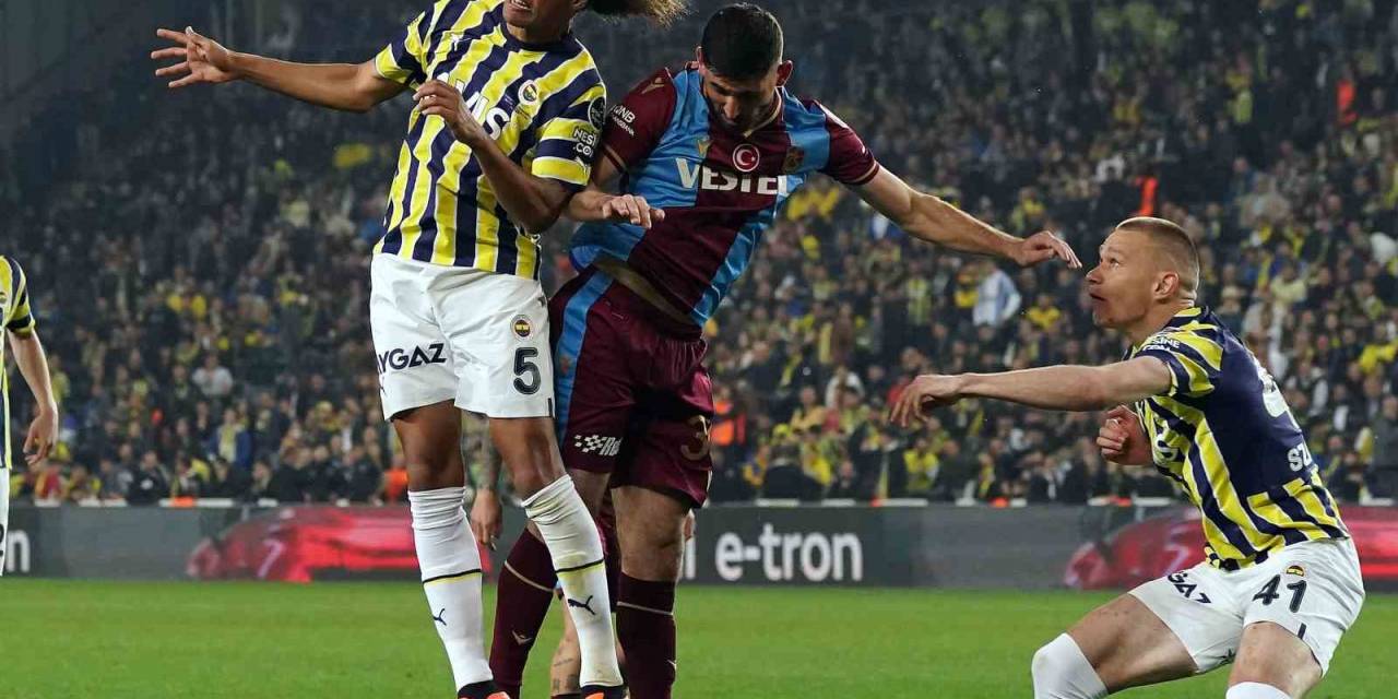 Spor Toto Süper Lig: Fenerbahçe: 3 - Trabzonspor: 1 (maç Sonucu)