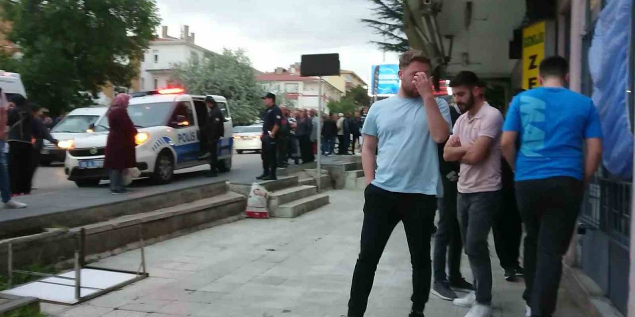 Tartıştığı Komşusuna Gelen Misafiri Tüfekle Vurarak Öldürdü