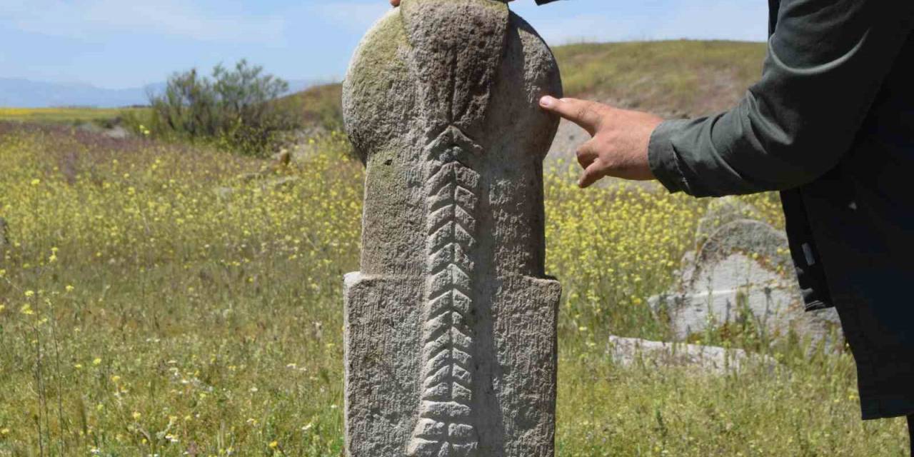 Tarih Ve Mirasın Buluştuğu Mezarlık