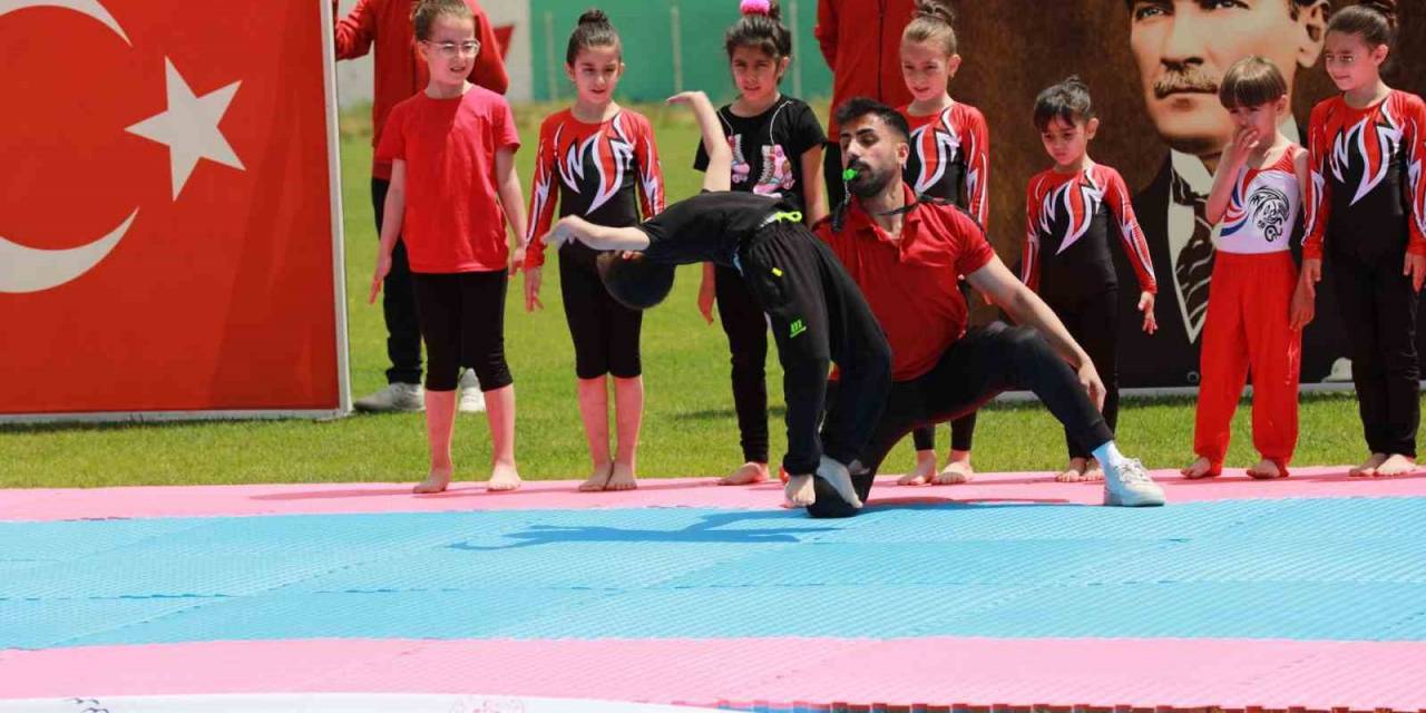 Bingöl’de 19 Mayıs Coşkuyla Kutlandı