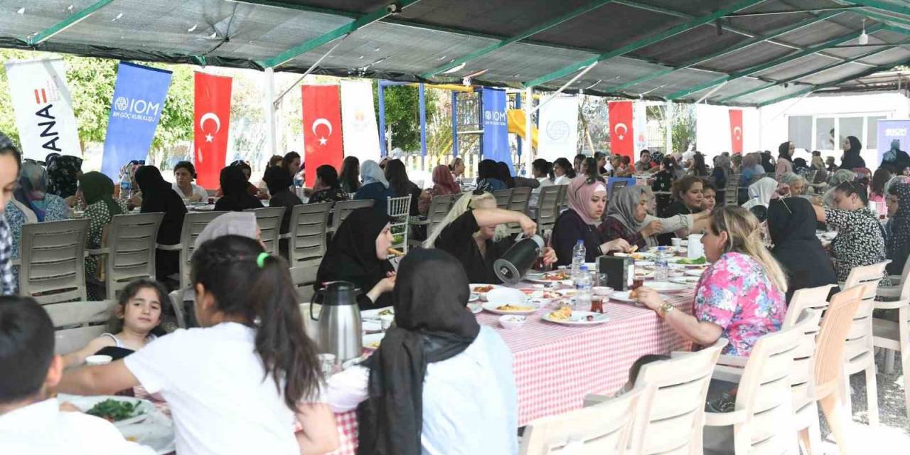 Adana’da 4 Milletten 250 Anne Buluştu