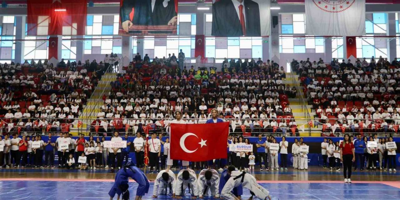 19 Mayıs Gençlik Ve Spor Bayramı Burdur’da Coşku İle Kutlandı