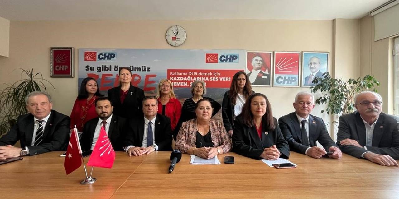 Depremzede Paylaşımı Chp’li Başkanı Görevinden Etti