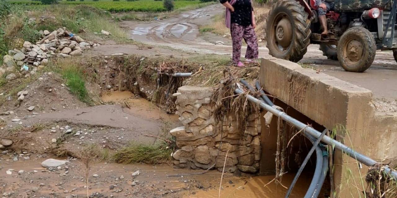 Mahalle Sakinlerinden Dere Islah Talebi
