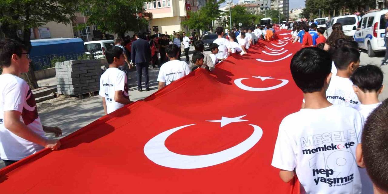 Kilis’te 19 Mayıs Coşkuyla Kutlandı