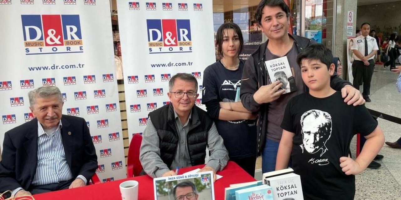 Gazeteci-yazar Salantur, “ilk Meclis’e Yolculuk” Kitabıyla Okuyucularıyla Buluştu